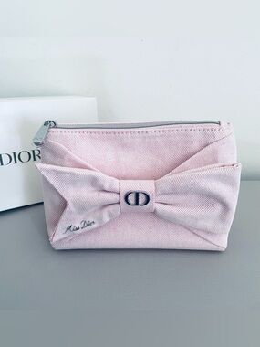 Dior beauty makeup pouch, gift from Dior counter, hard to get this pink color